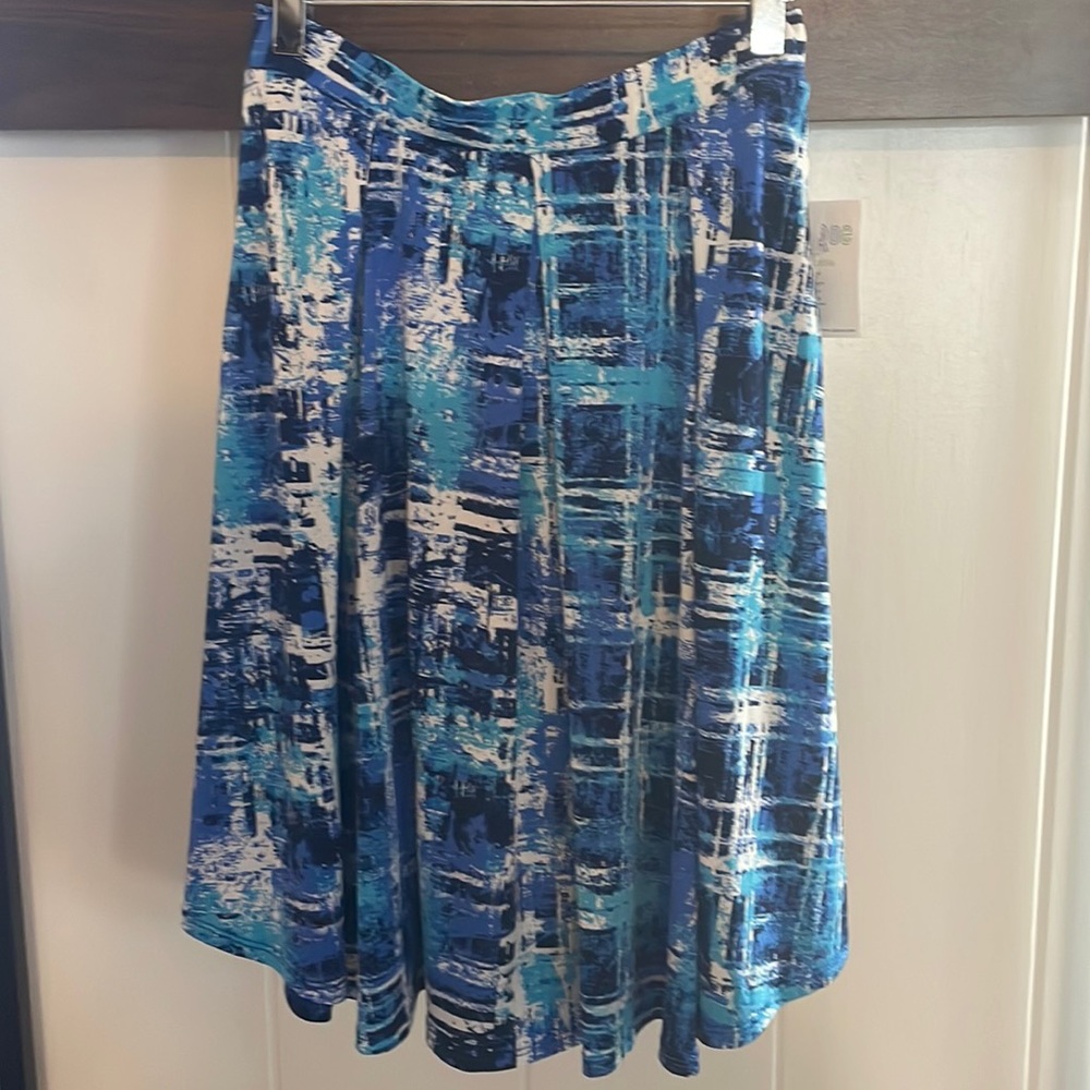 NWT LuLaRoe XS Madison Skirt